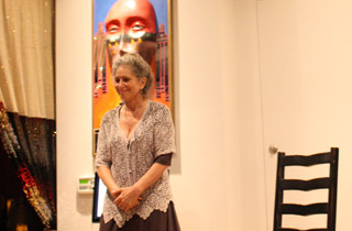 Los Angeles based actress and acting teacher Shelley Mitchell performed her one woman production (Fringe Festival circuit) &ldquo;Talking with Angels&rdquo;.